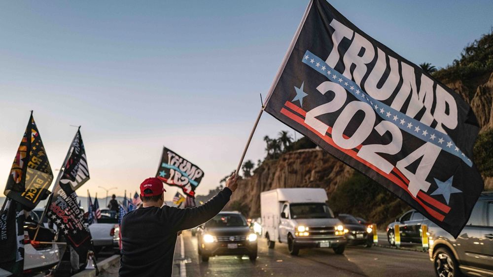 «Конец пособия Зеленского»: у Трампа анонсировали отмену указов Байдена