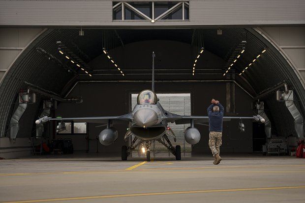 ������� �����������: ����� �������� ������� ����� F-16, ��� 13 ������� ��������