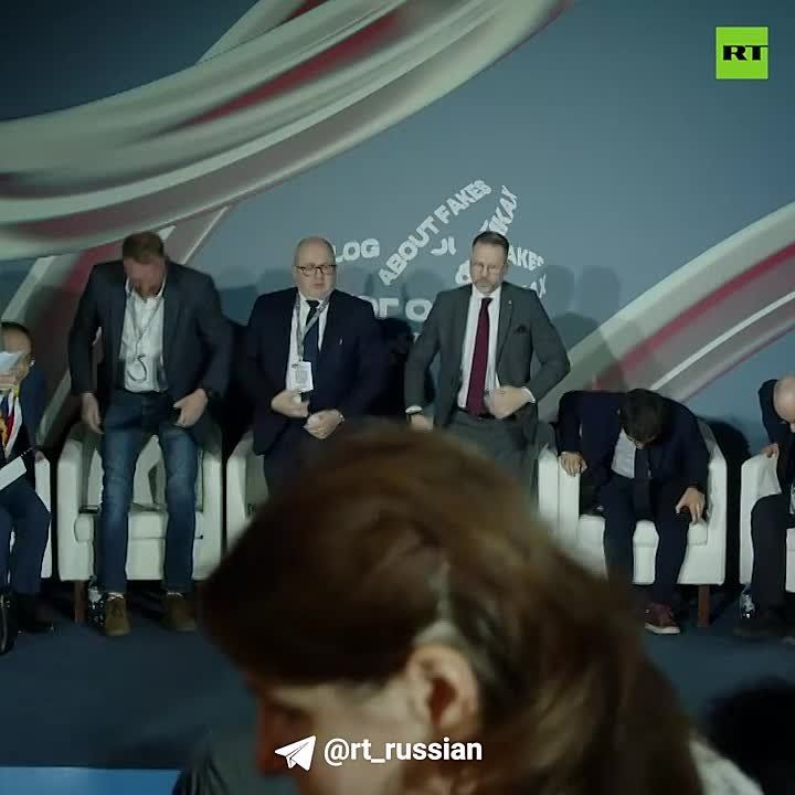 «Магомед был героем. Мой коллега, друг, боец» — ведущий RT Чей Боуз, едва сдерживая слёзы, почтил память продюсера RT Магомеда Бучаева, погибшего при штурме Часова Яра