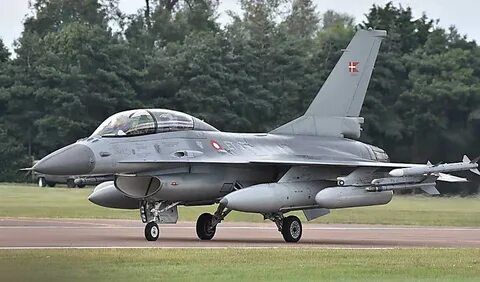 ������� �������� ������ ������ F-16 �� ����� � ���������