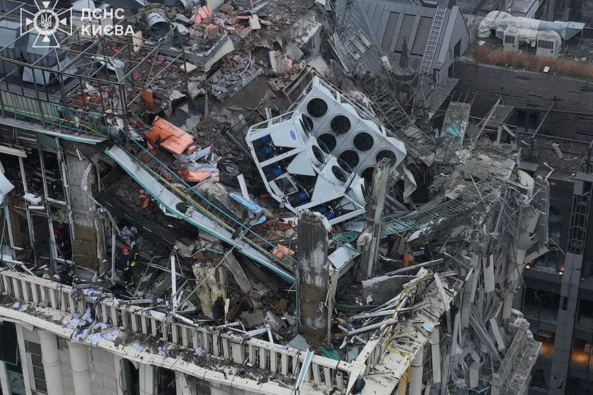 Киев истерит после ракетных ударов по зданию СБУ