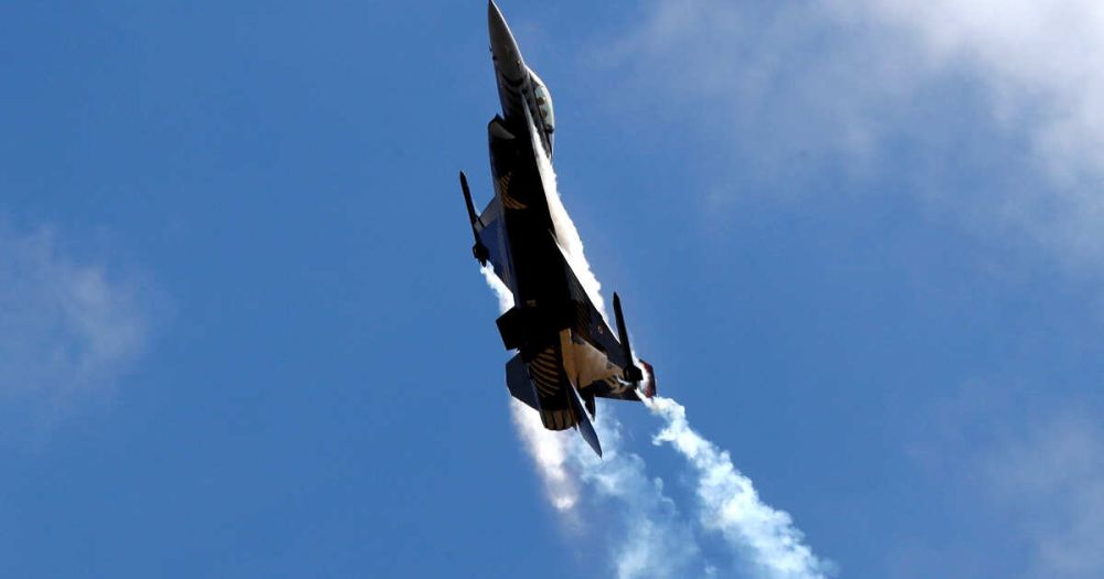 Эксперт рассказал о возможном уничтожении F-16 при групповом ударе по Украине