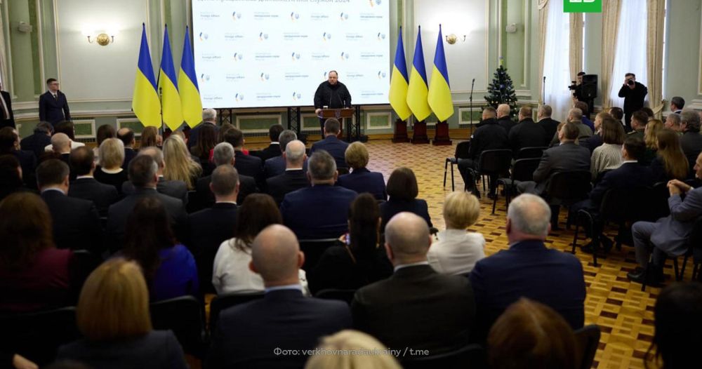 За мир и против Зеленского: депутат Рады рассказал о взглядах украинцев