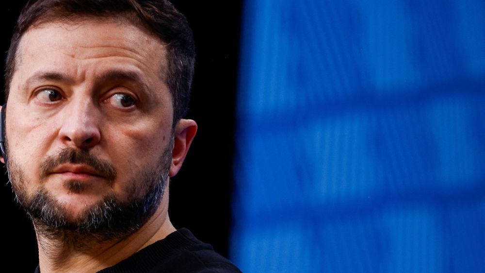 Зеленский уволил замглавы офиса президента, курировавшего военное направление