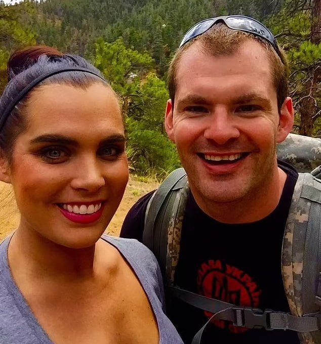 ������������� � ������� ���������� Tesla Cybertruck � ����� ������ � ���-������ ��� ��������� �������� ����� ���, ������������ � �������, �������� Fox News