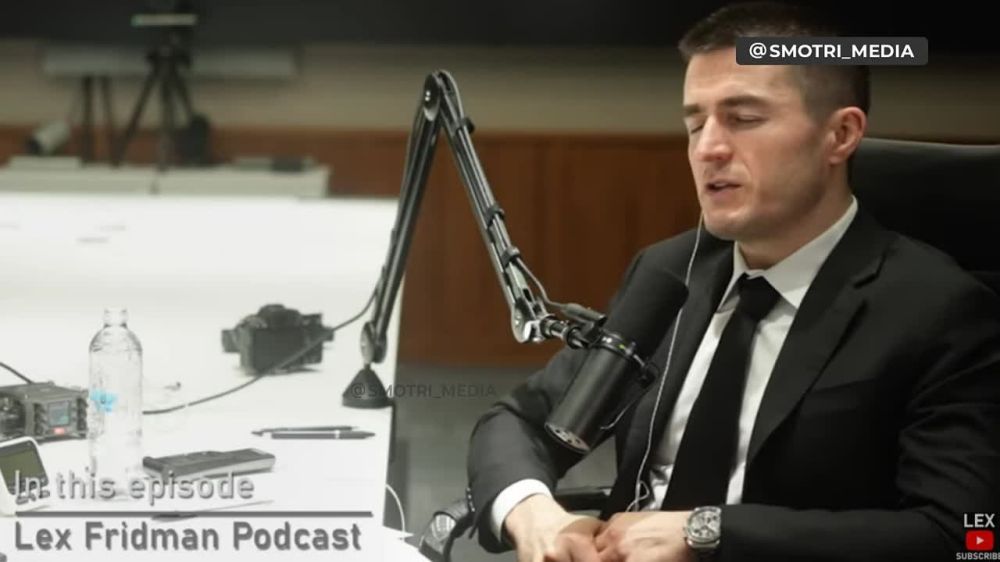 К интервью Лекса Фридмана и Владимира Зеленского вышел русский дубляж, при генерации голоса Зеленского использовались нейросетевые технологии