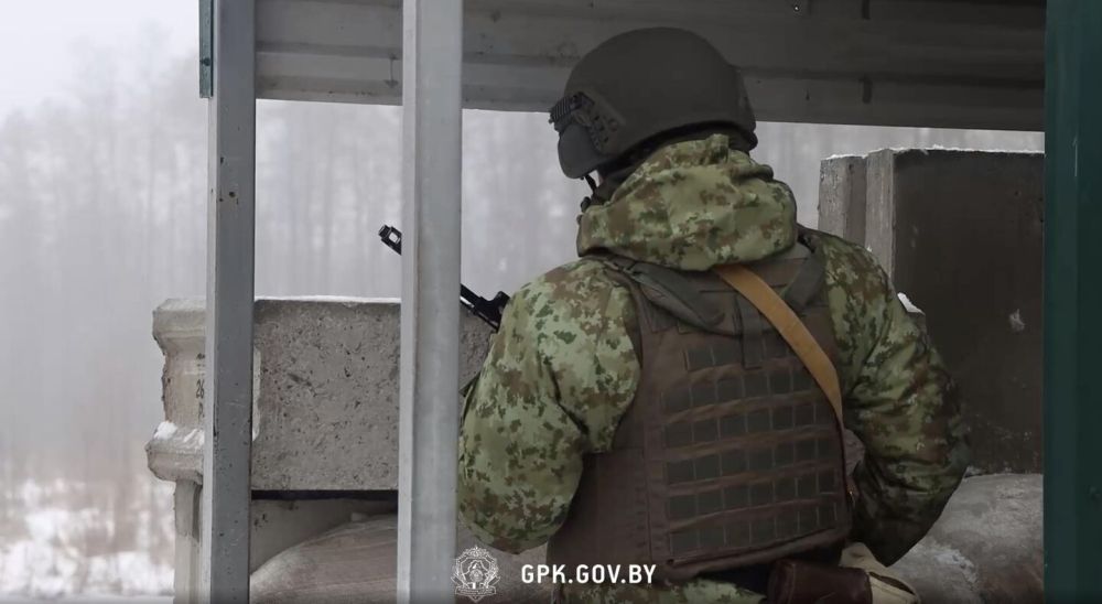 Украина возводит укрепления на границе с Белоруссией