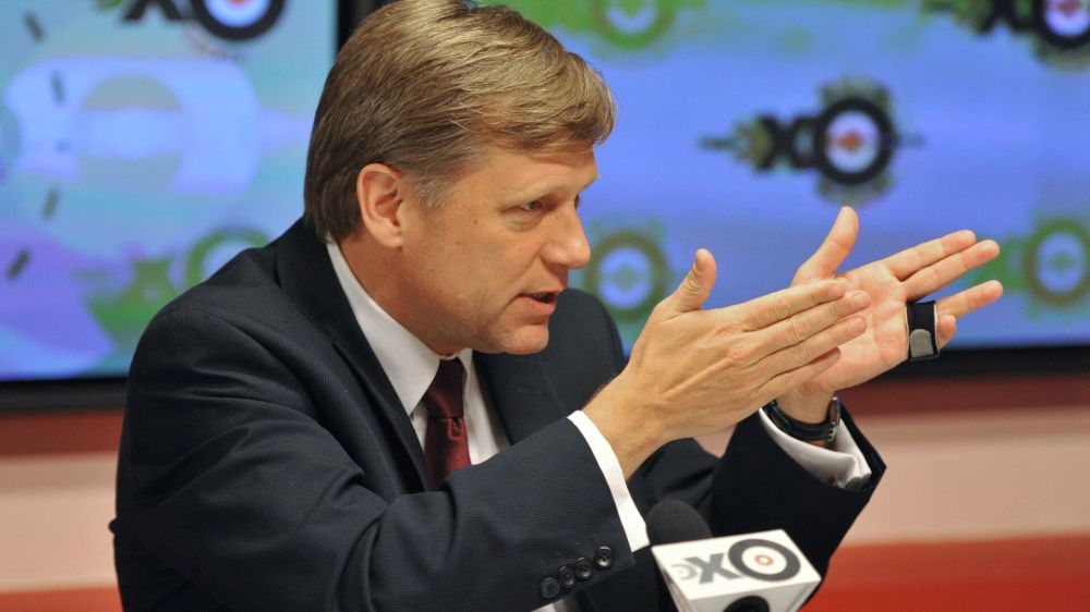 Экс-посол США назвал позорной уплату налогов американскими фирмами в России