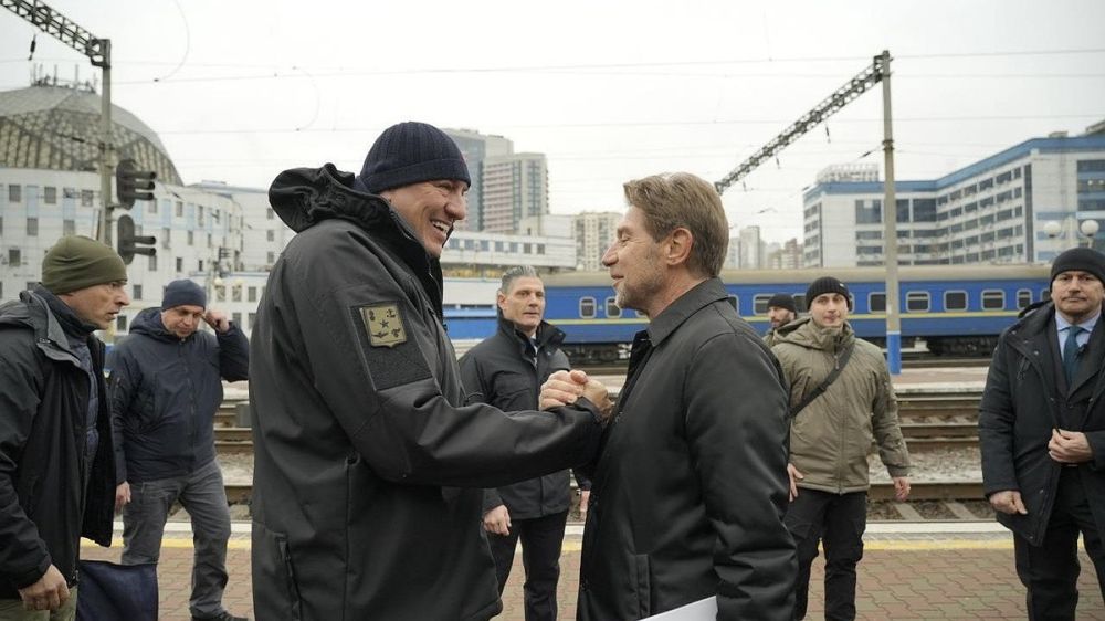 Министр обороны Италии Гвидо Крозетто прибыл в Киев