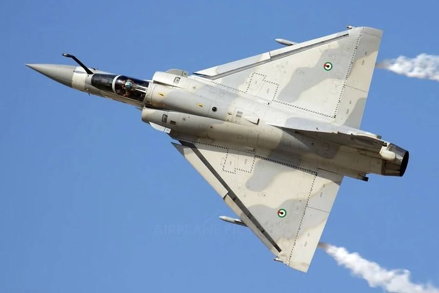              Mirage 2000,      