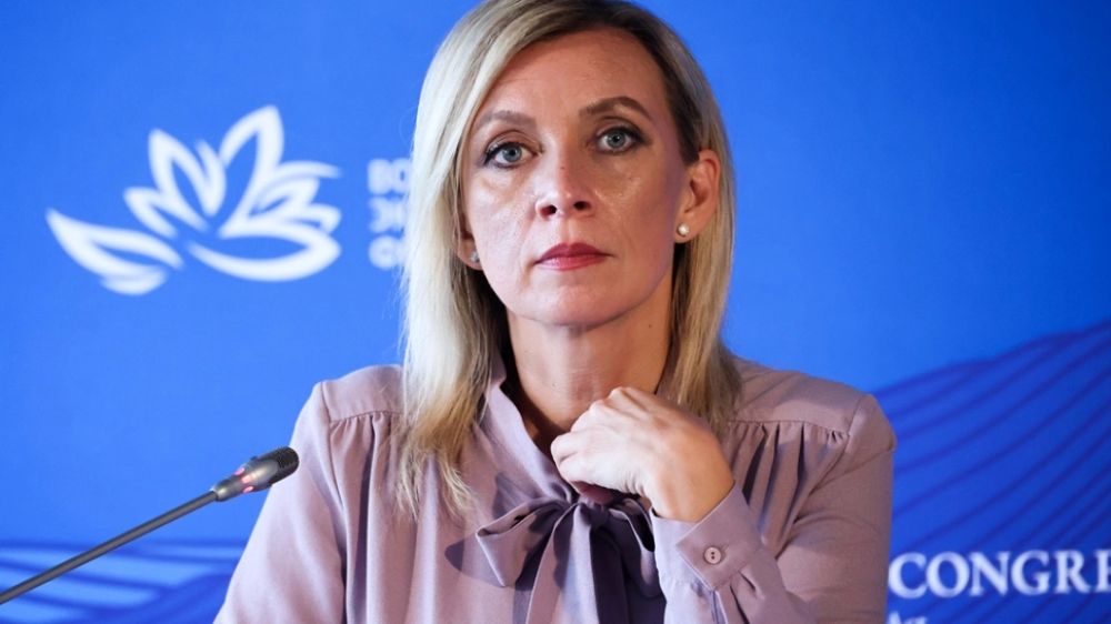 "Зеленский пробил дно": Теперь ездит не с "погремушками", а с провокациями – Захарова