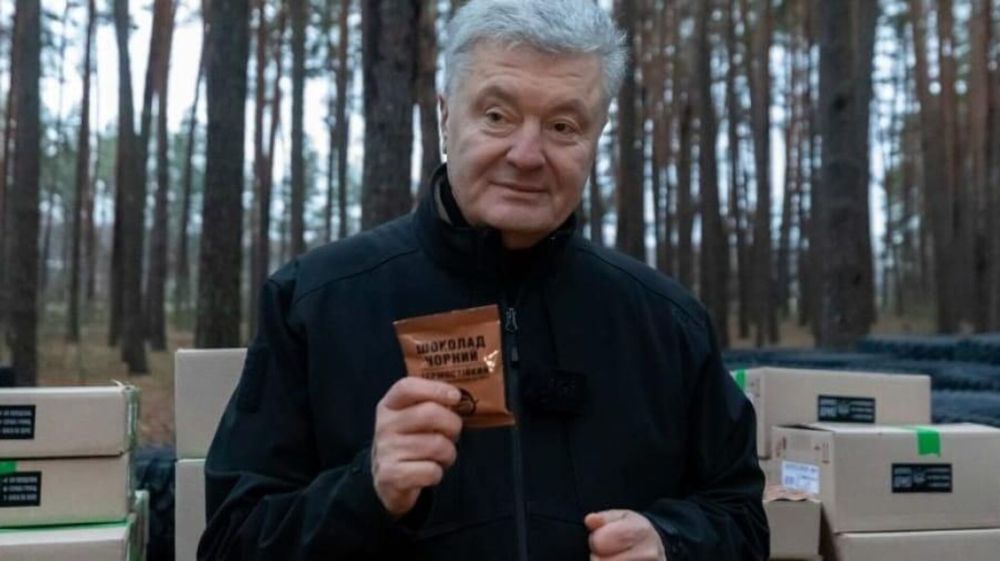 Устранение конкурента или отвлечение внимания: Зеленский обвинил Порошенко в госизмене