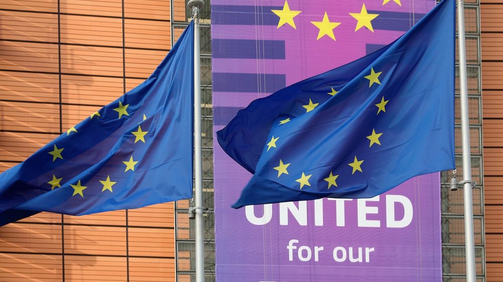 Европу забыли спросить: как ЕС отреагировал на смену политического курса США