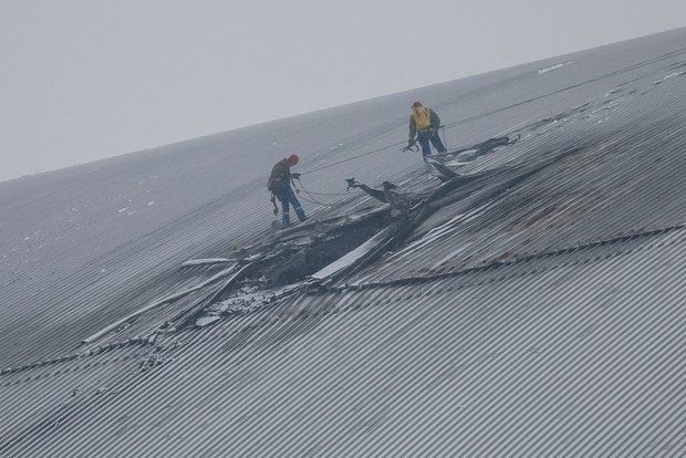 МАГАТЭ: Пожары на укрытии Чернобыльской АЭС после атаки дрона продолжаются