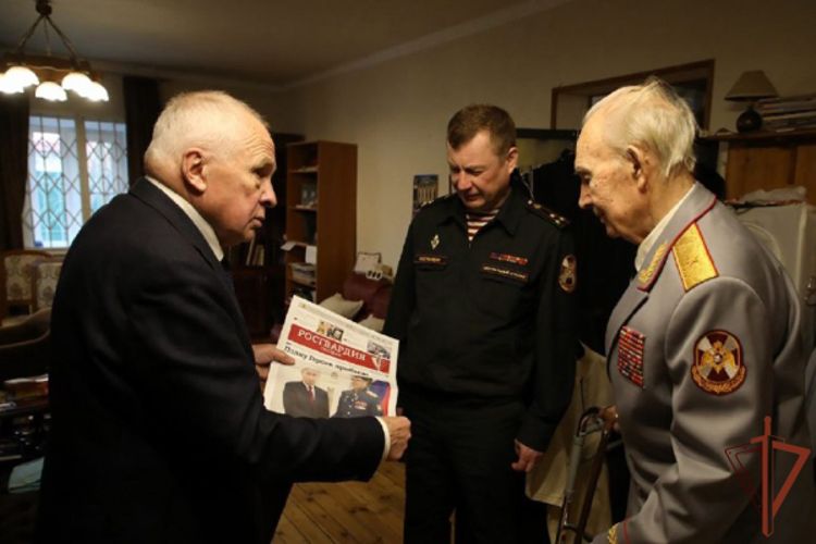 99-летний ветеран войск правопорядка удостоен медали «80 лет Победы в Великой Отечественной войне»