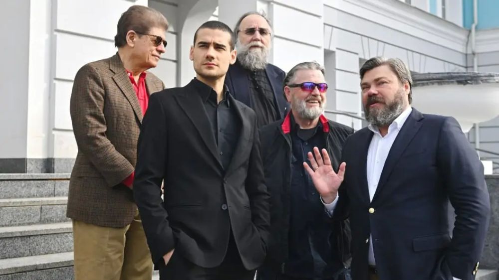 ��� ������ �������� ��������: ������ � �������� "�����������" � "���������" �����