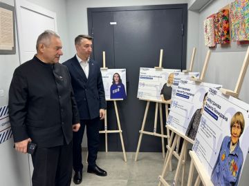 региональной недели. Антон Шипулин посетил производство керамики в Махнево Свердловской области, осмотрел ход работ по созданию новой лыжной базы в Нижней Туре и посетил профессионально-индустриальный кластер «Перспектива»...