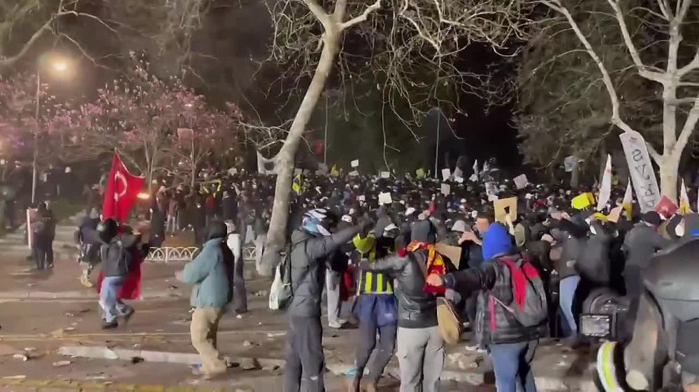 ����� ����������: �������� ���������� � ������������ � ���, � ����� ������� ���������� � ����������, ����� �������������� �� ������������ ������� ��������, � �������� ������ 24 �����: