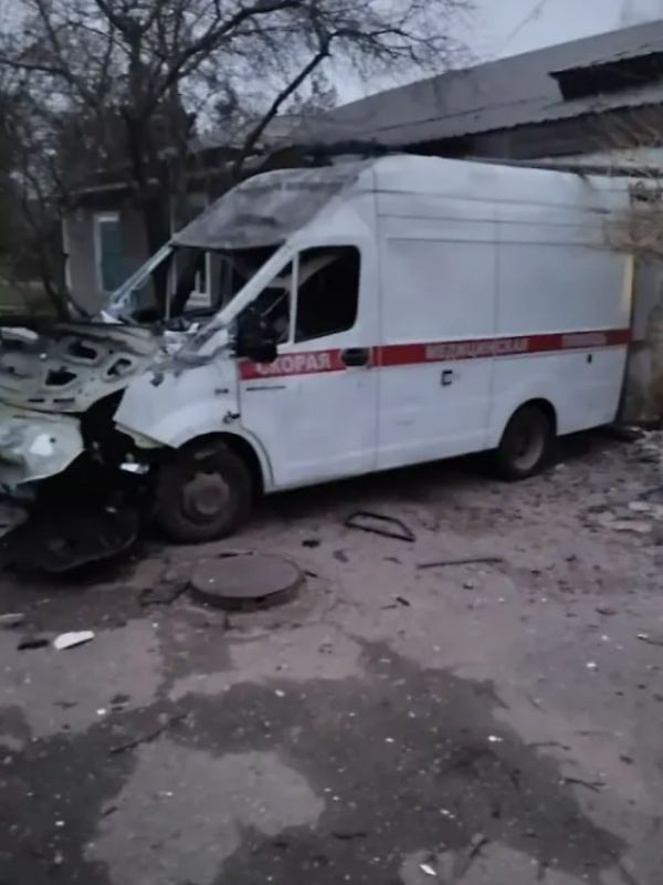ВСУ нанесли удар по машине скорой помощи в Новой Каховке