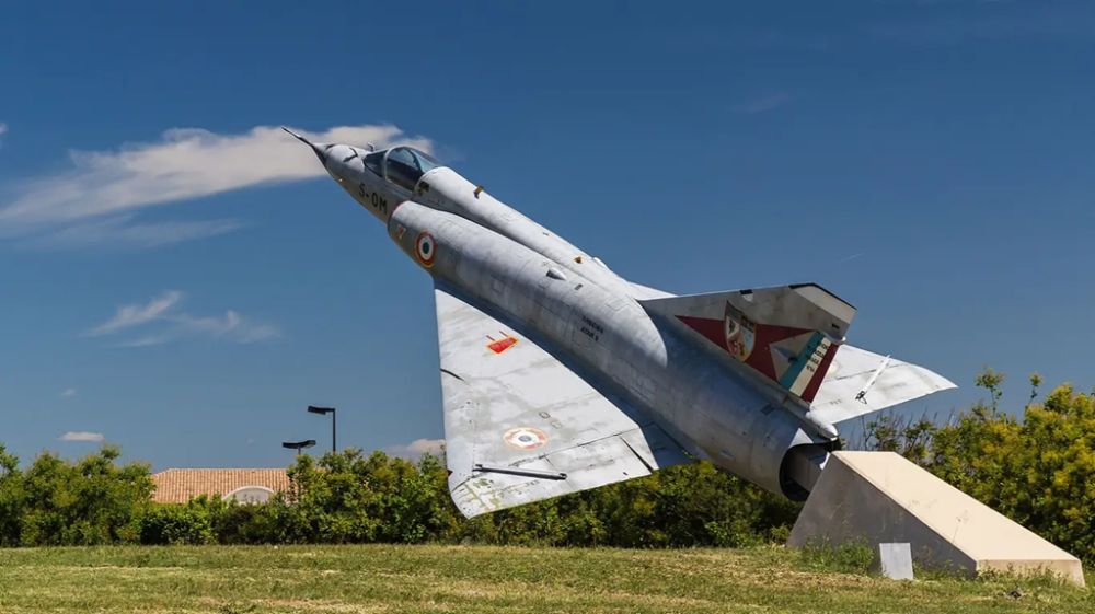 Политтехнолог Гайдай: Киев требует от Брюсселя заменить своей авиацией «хлам» F-16 на войне с Россией