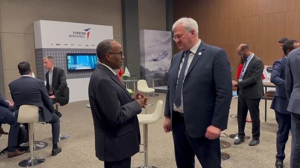 Украина официально установила дипломатические отношения с Сомали