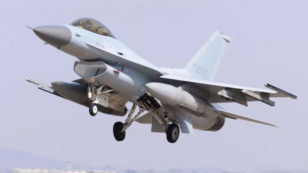 �������� F-16: � ���� ������� ���������