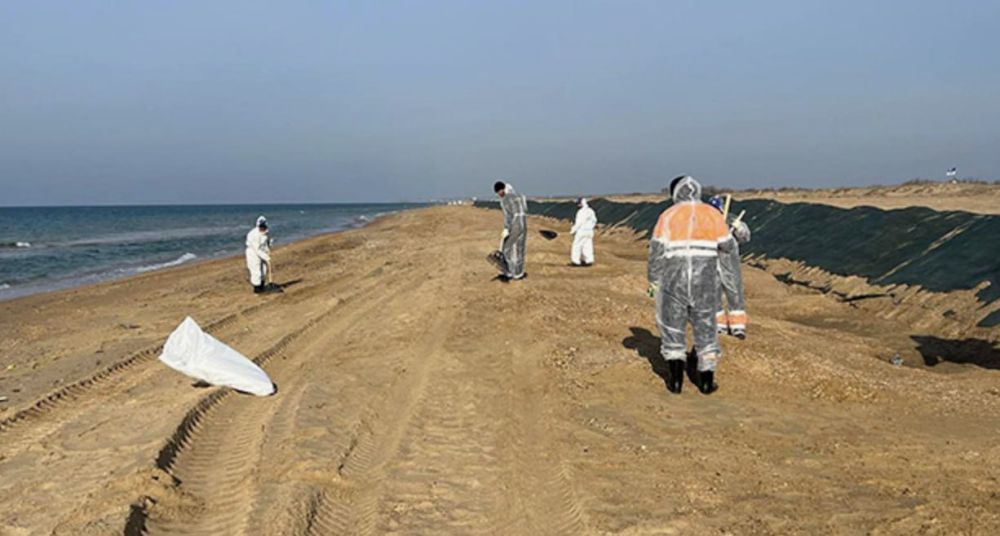 Новости к этому часу:. Роспотребнадзор не разрешил открыть курортный сезон в Анапе и Темрюкском районе Краснодарского края из-за повторных разливов мазута