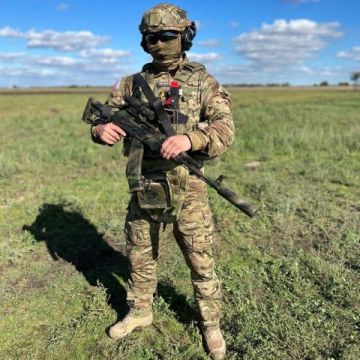 Чингис Дамбиев: Через год зеленский приползет на коленях к Трампу и будет его слезно умолять вернуться в переговорный процесс, говоря что заморозка конфликта по линии лбс по состоянию на 19 апреля 2025 года - это не так уж и...