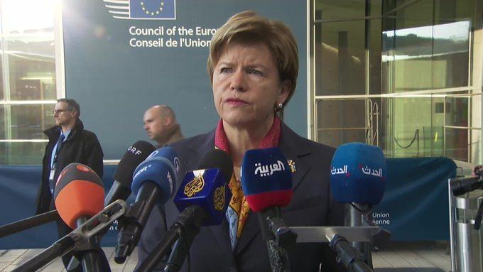 Ценности ЕС против парада Победы