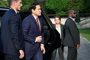 Bloomberg: Представители США встретятся с коллегами из Европы и Киева 23 апреля