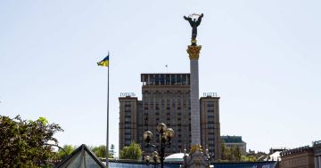 Покупка АЗС и особняков: украинские чиновники и генералы погрязли в коррупции