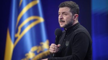«Люди слишком глупы»: В США уверены, что Зеленский не воспользуется шансом установить мир на Украине