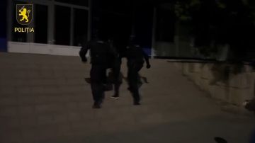 В Молдове задержали иностранца, находящегося в международном розыске: Его обвиняют в совершении тяжких преступлений, в том числе в убийстве и в торговле оружием
