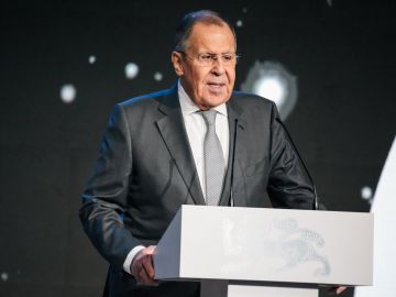 Лавров рассказал, какие сигналы Франция «шепотом» посылает России