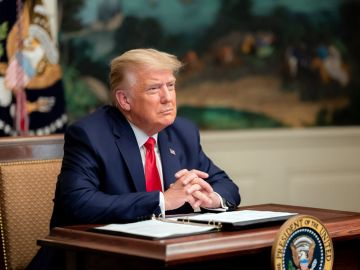 Трамп назвал нелепой идею вернуть Украине территории