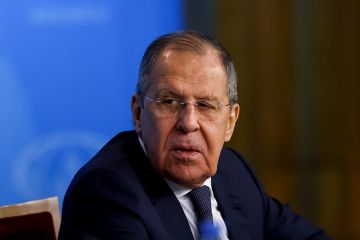 Лавров: В отличие от Зеленского Россия не обсуждает детали переговоров публично