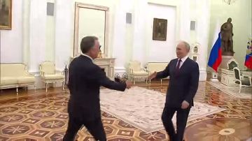 Путин на встрече с Уиткоффом подтвердил готовность Москвы к переговорам с Киевом без всяких предварительных условий, заявил Песков