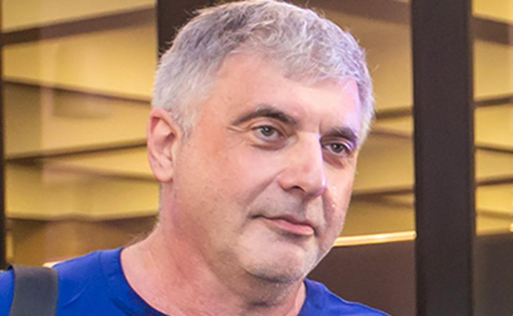 Деньги за измену: как беглый олигарх спонсирует нежелательную в России организацию