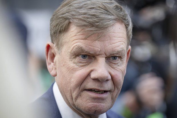 Сибига пригласил на 9 Мая в Киев будущего главу МИД Германии Вадефуля