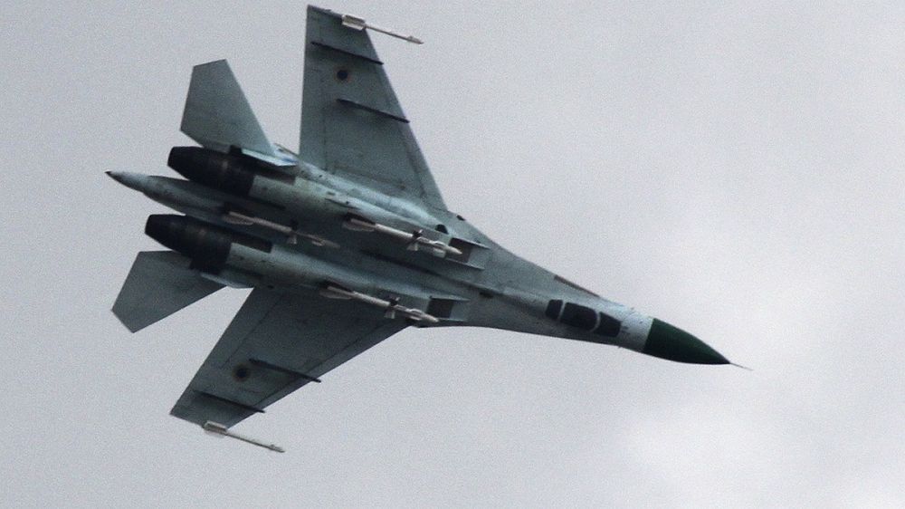 � ����� �����: ������������� F-16 ���� ���������� ��-27�. ���������� ������ ���������: ���� �� �����