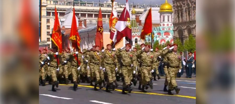 Росгвардия приняла участие в военном параде на Красной площади