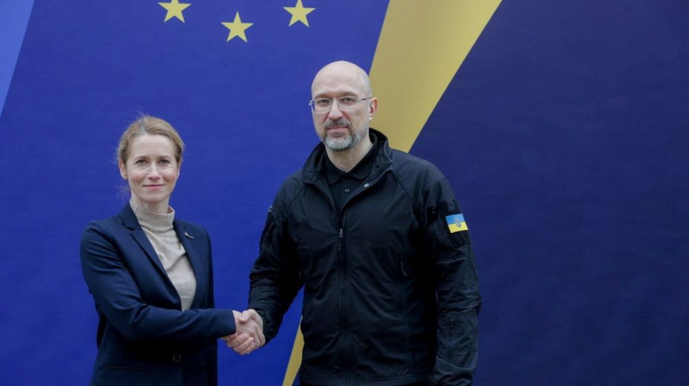 Потомки коллаборационистов и проигравших не в силах стерпеть свои обиды в этот праздничный день