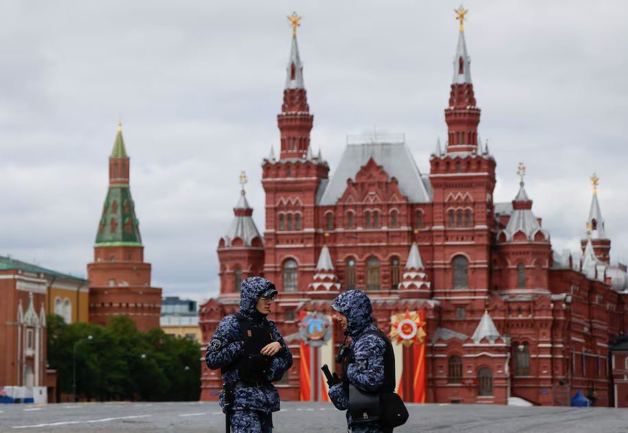 Россия предвкушает победу на Украине в 80-ю годовщину разгрома нацистов – западные СМИ о параде в Москве