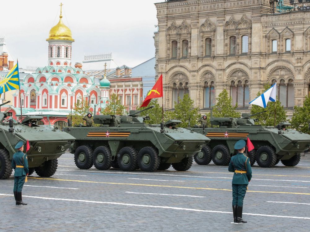 Guardian сравнил празднование Дня Победы в Москве и Киеве и пришел к трагичным выводам