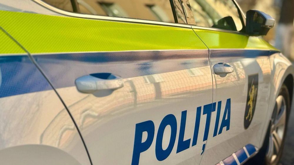 Невыносимый запах несколько дней мешал соседям: В квартире в Кишиневе нашли труп мужчины