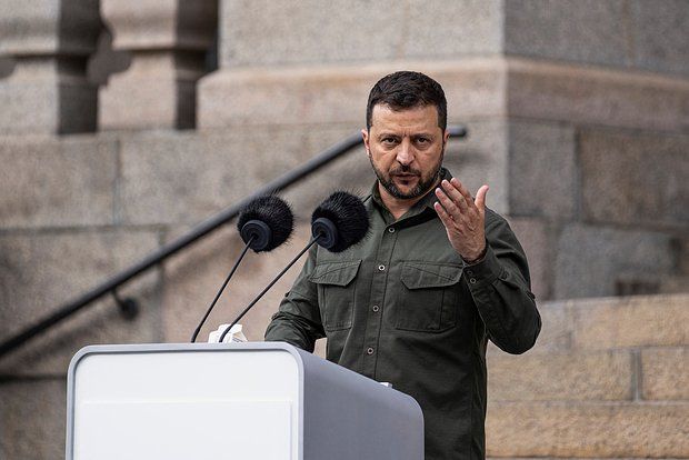 Политолог Шеслер: Зеленский ставит условия для встречи с Путиным ради показухи