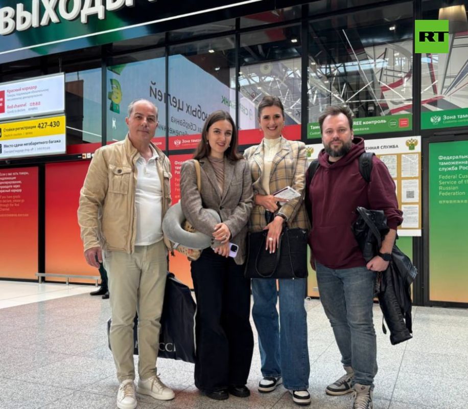 Команда RT летит в Стамбул, где ожидаются переговоры России и Украины