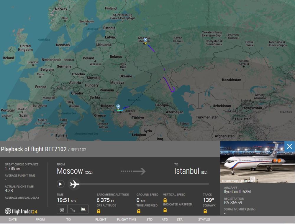 Самолет Специального летного отряда "Россия" приземлился в Стамбуле, где в четверг запланированы переговоры РФ и Украины, свидетельствуют данные сервиса Flightradar24