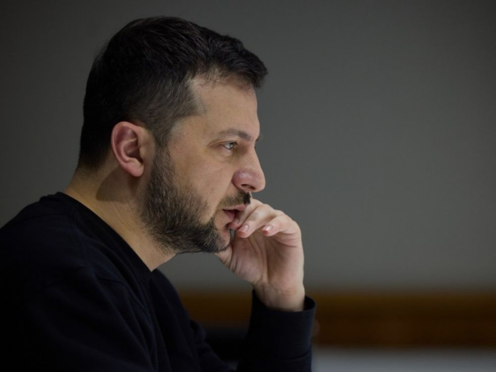 Зеленский признал наступление ВС РФ по всем направлениям