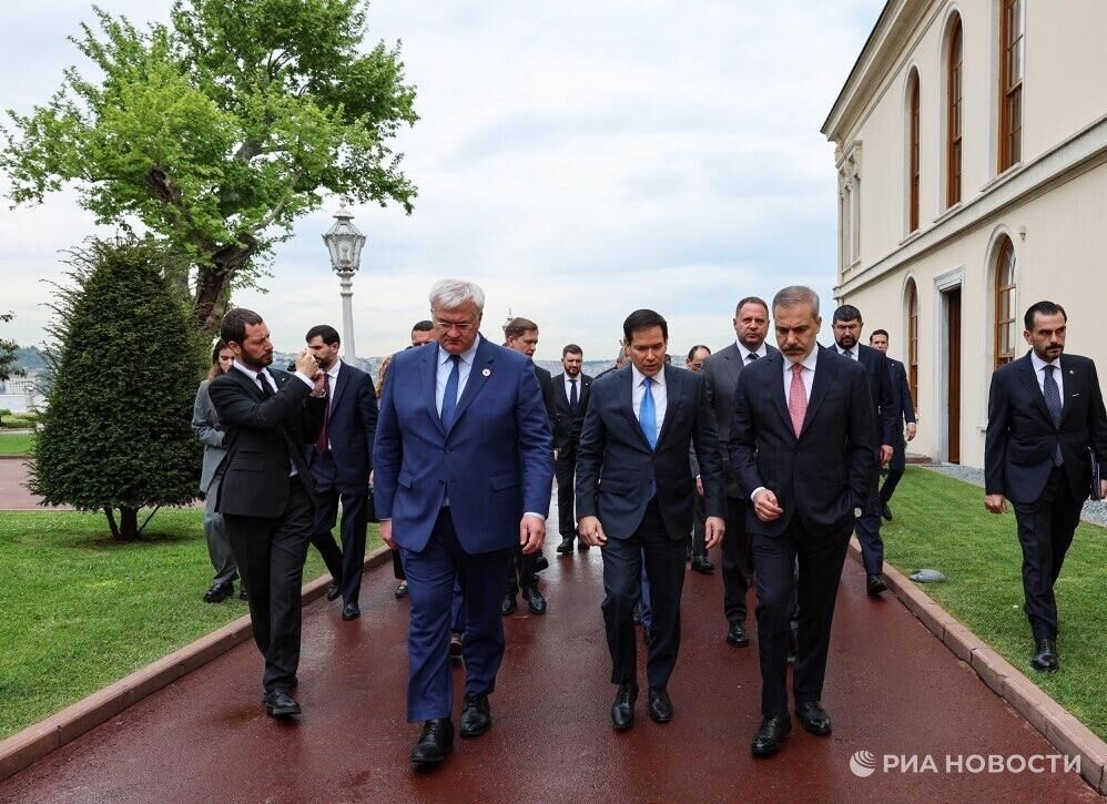 ����� ������� � ���� ����������� ������ � �������